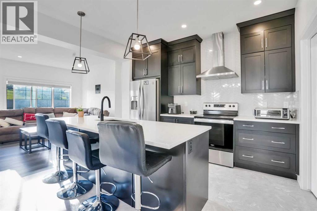 Photo 9 of 1449 Bayview Point Sw, Airdrie AB