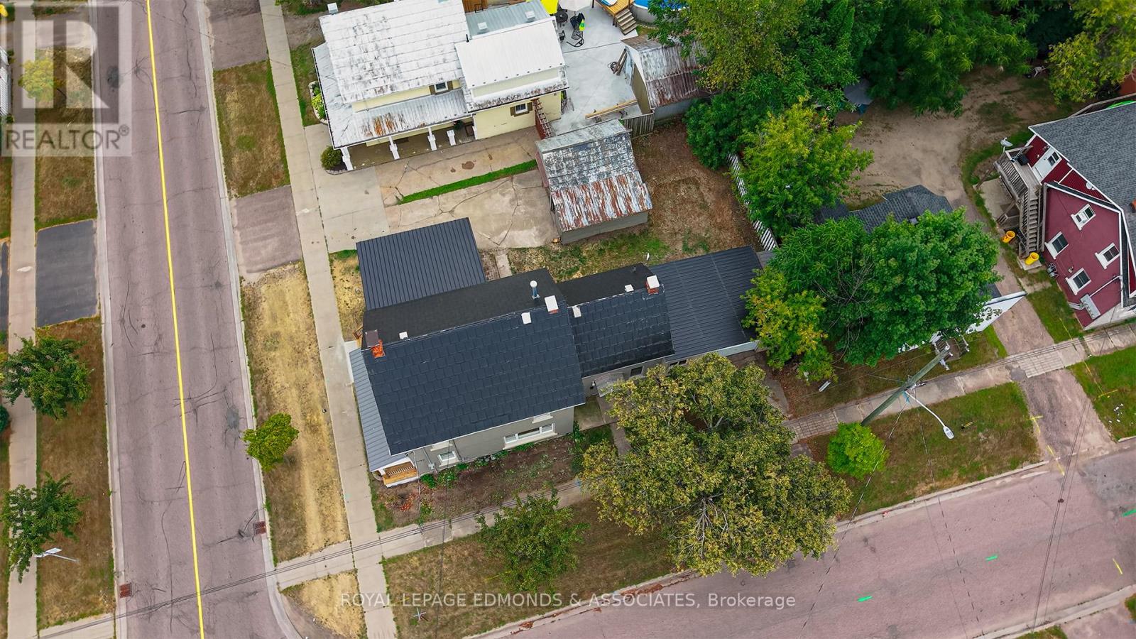 Photo 31 of 362 Christie Street, Pembroke ON