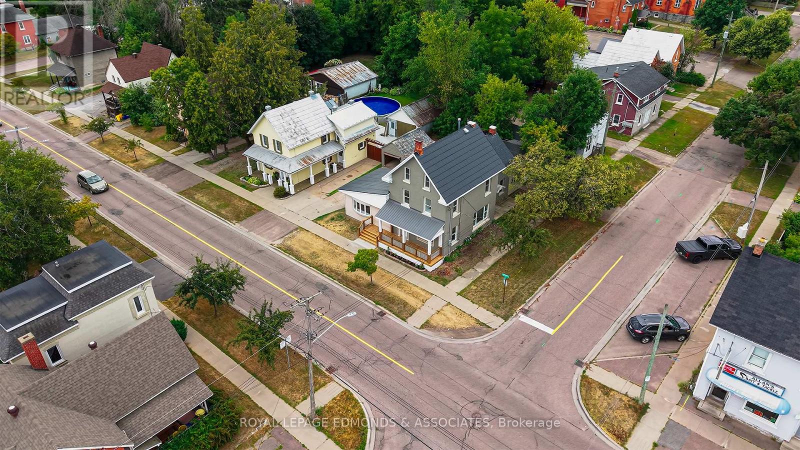 Photo 18 of 362 Christie Street, Pembroke ON