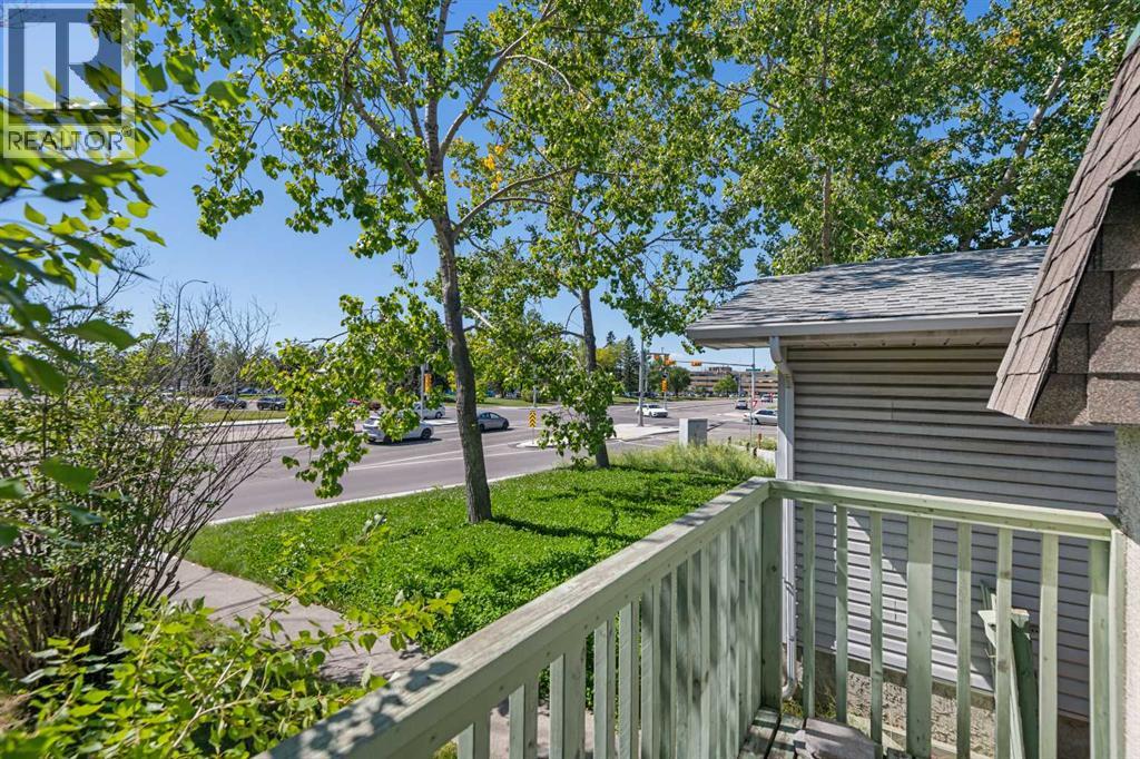 Photo 12 of 4256 40 Avenue Nw, Calgary AB
