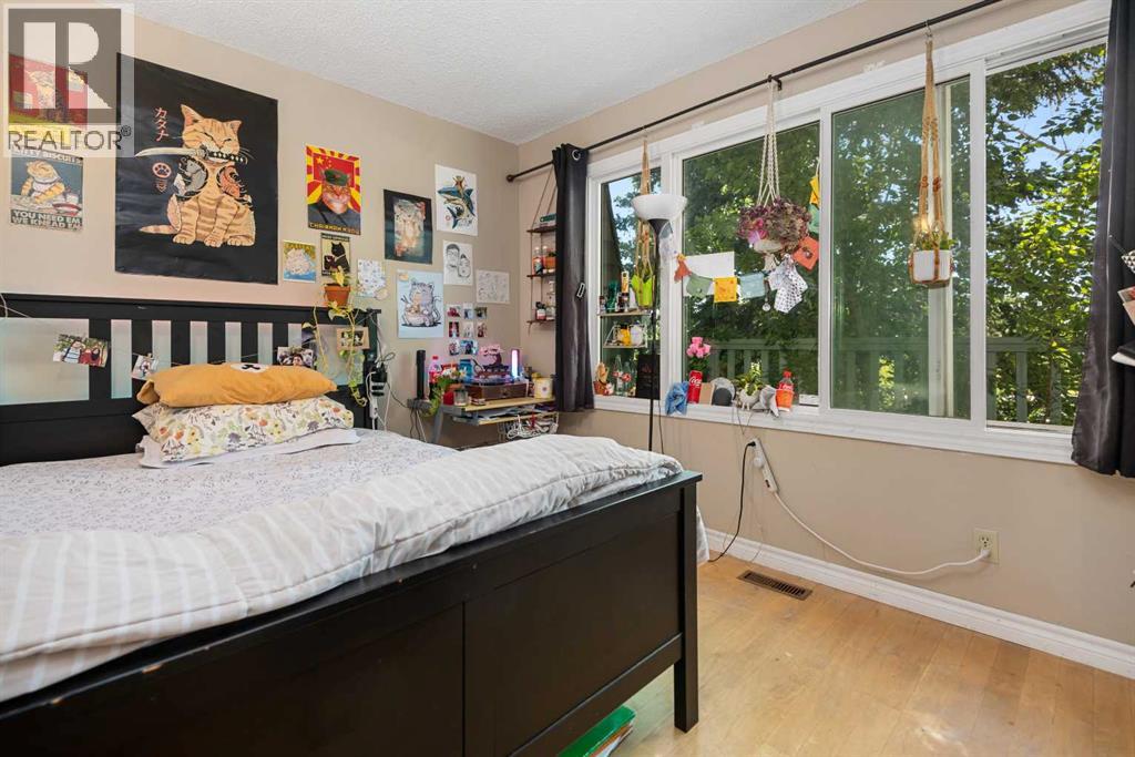 Photo 21 of 4256 40 Avenue Nw, Calgary AB