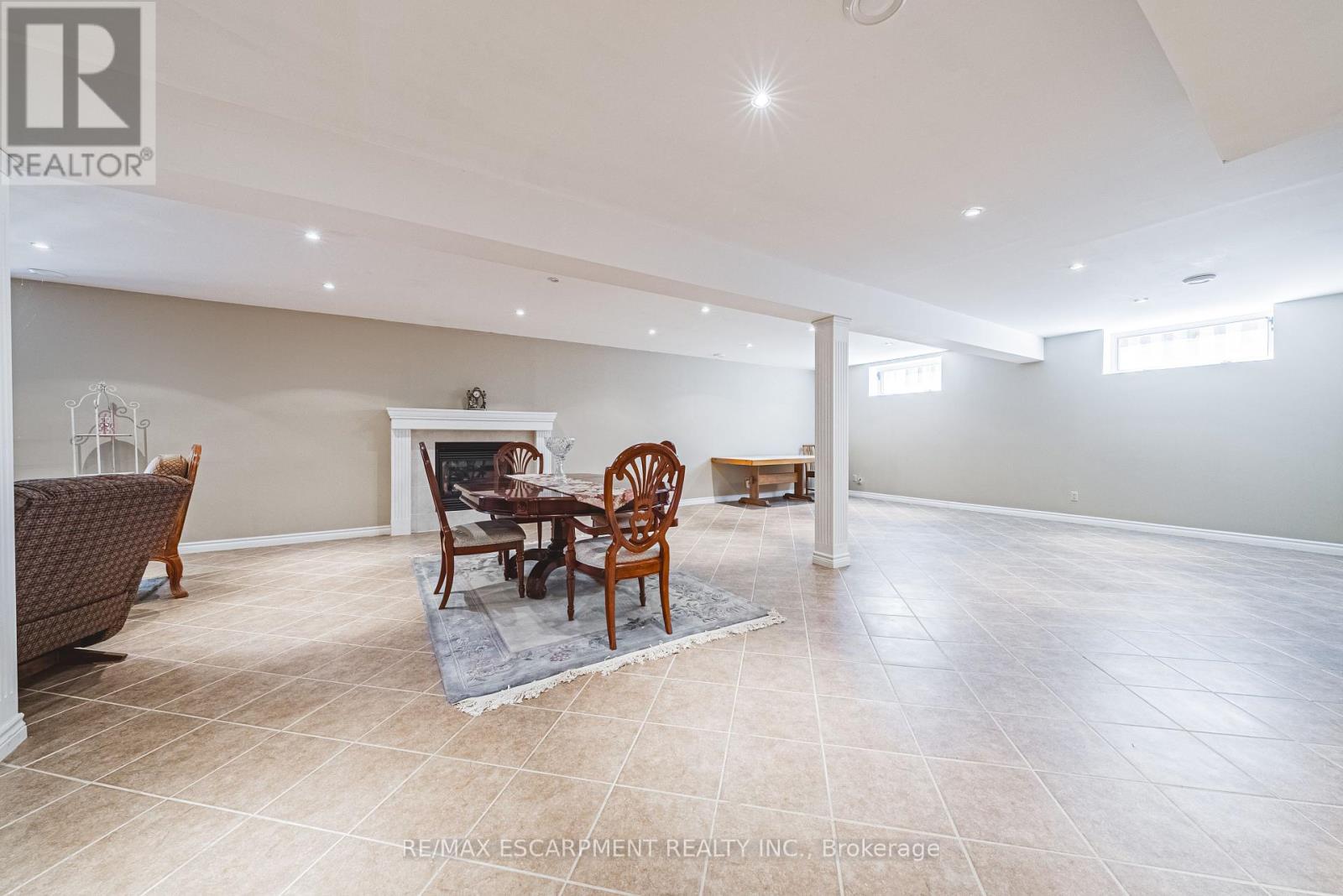 Photo 31 of 65 Mount Pleasant Drive, Hamilton ON