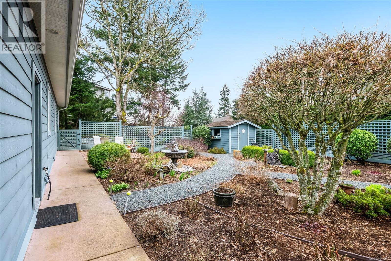 Photo 9 of 2340 Casey Pl, Nanoose Bay BC