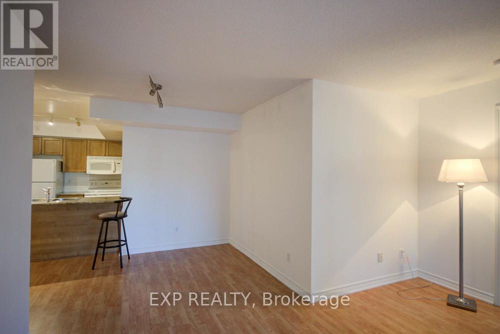 Photo 16 of 809 761 Bay Street, Toronto ON