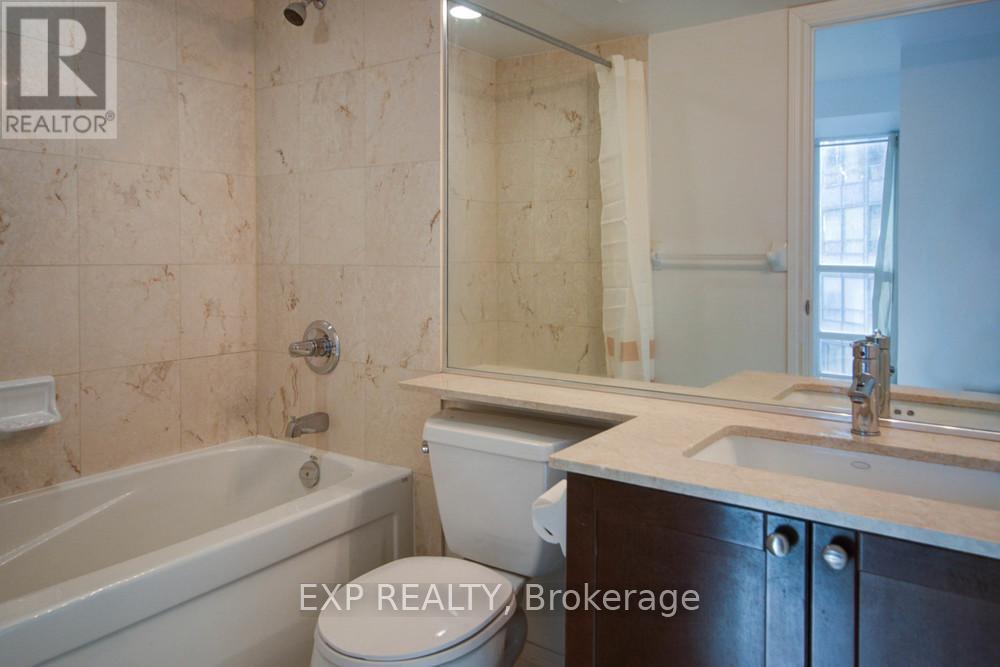 Photo 7 of 809 761 Bay Street, Toronto ON