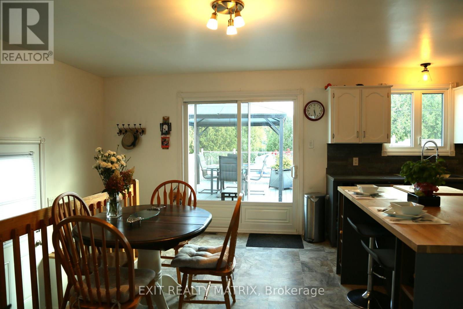 Photo 31 of 697 Omer Street, Hawkesbury ON