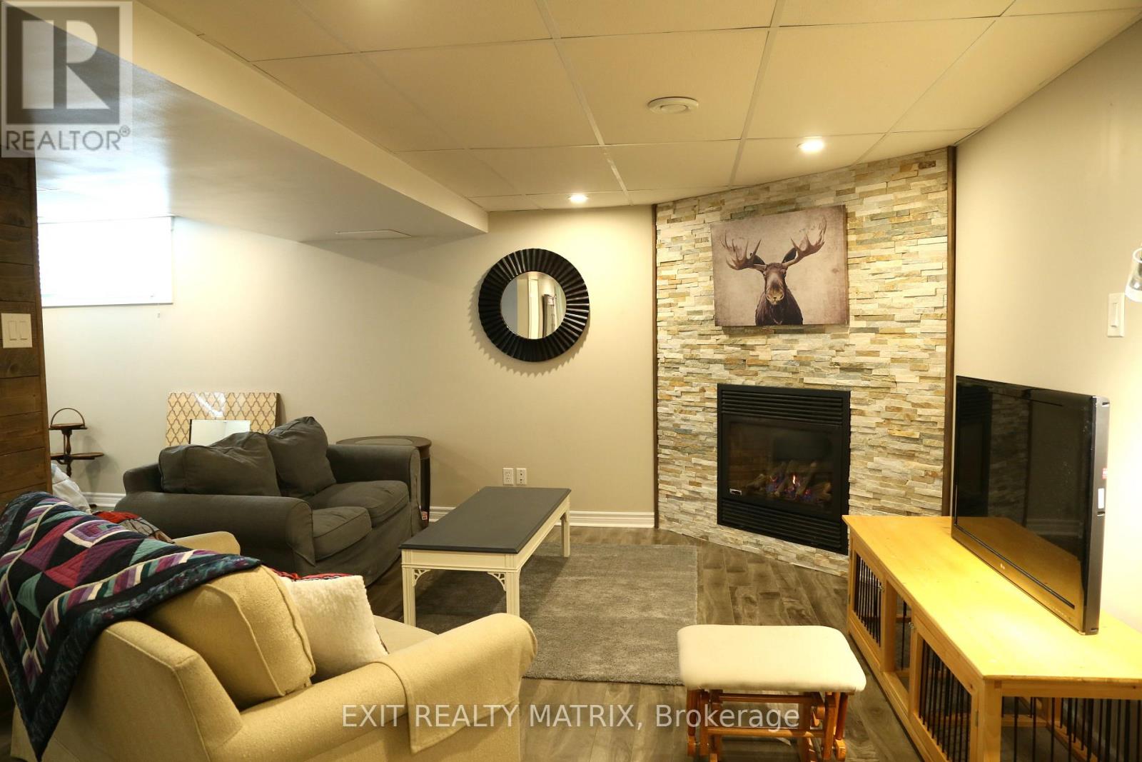 Photo 3 of 697 Omer Street, Hawkesbury ON