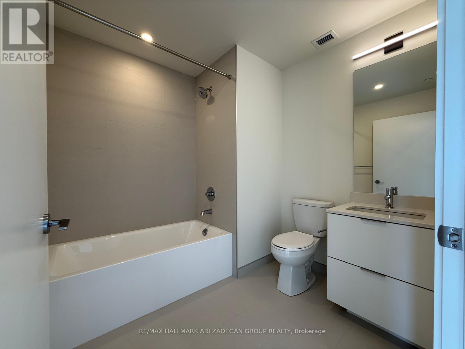 Photo 17 of 4305 89 Church Street, Toronto ON