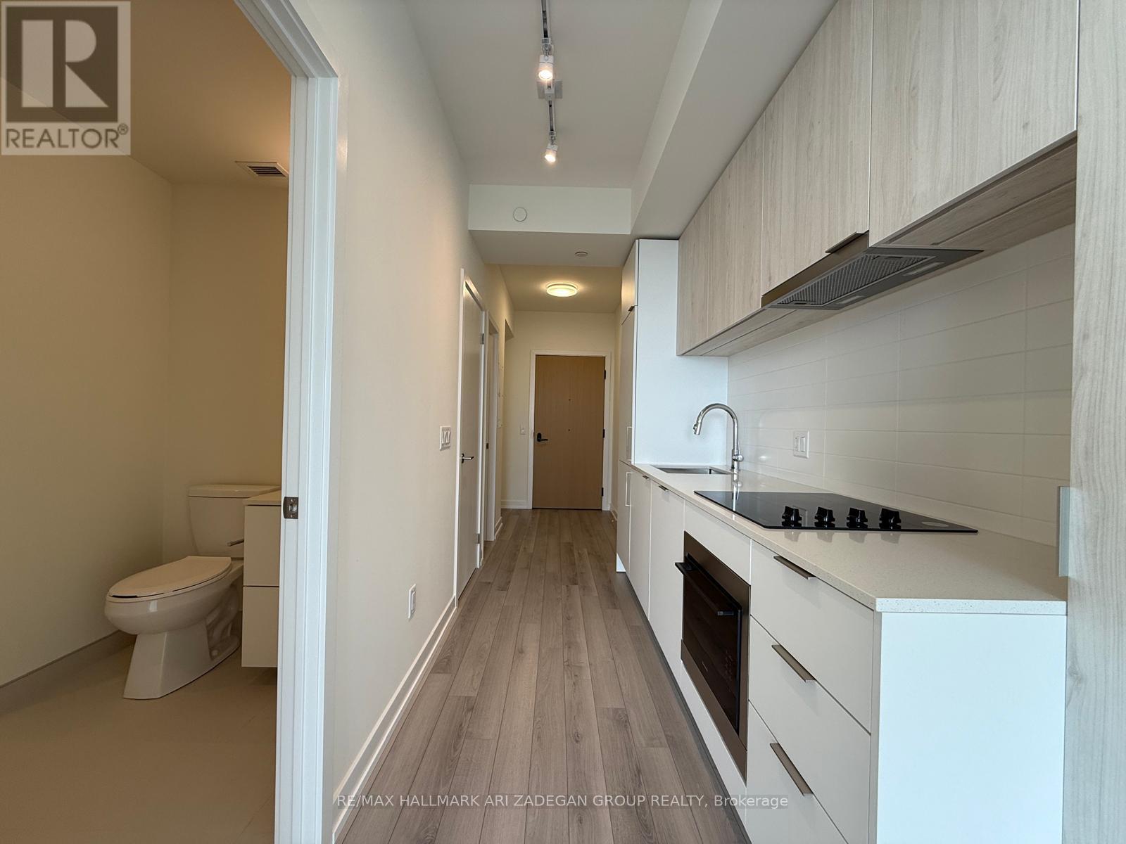 Photo 18 of 4305 89 Church Street, Toronto ON