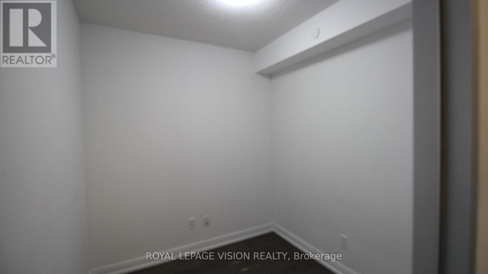 Photo 11 of 1106 255 Village Green Square, Toronto ON