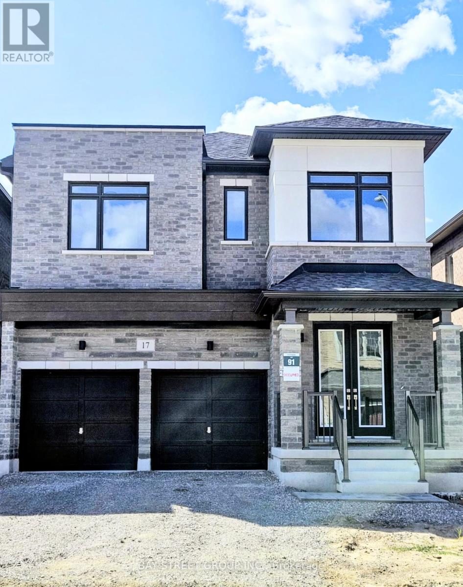 Photo 2 of 17 Kenneth Appleton Avenue, Richmond Hill ON