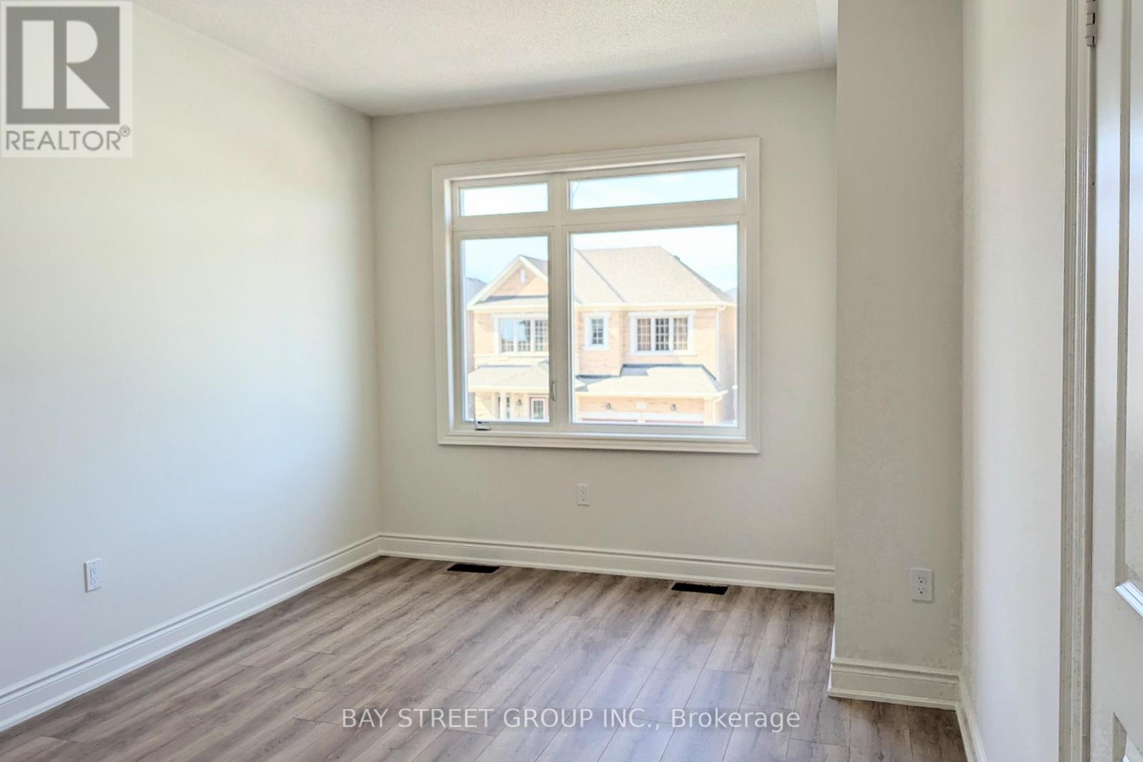 Photo 28 of 17 Kenneth Appleton Avenue, Richmond Hill ON