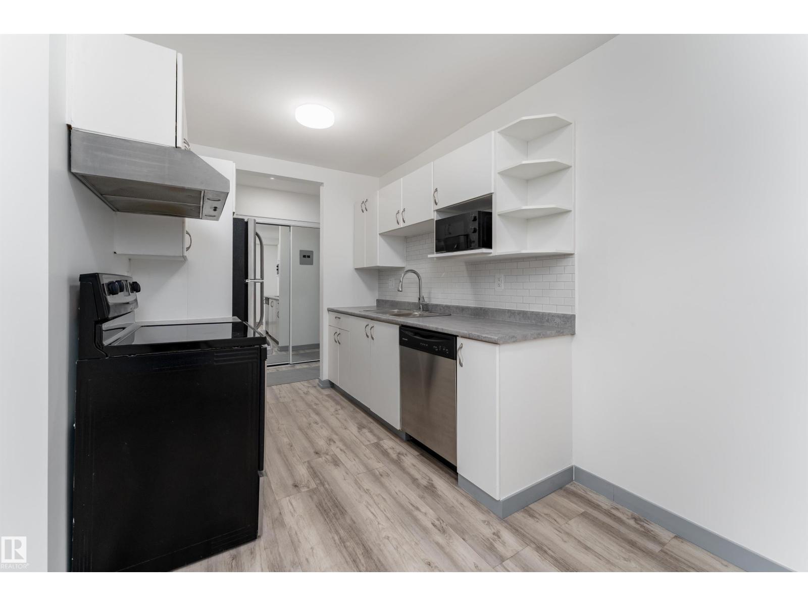 Photo 33 of 4 B 13230 Fort Rd Nw, Edmonton AB