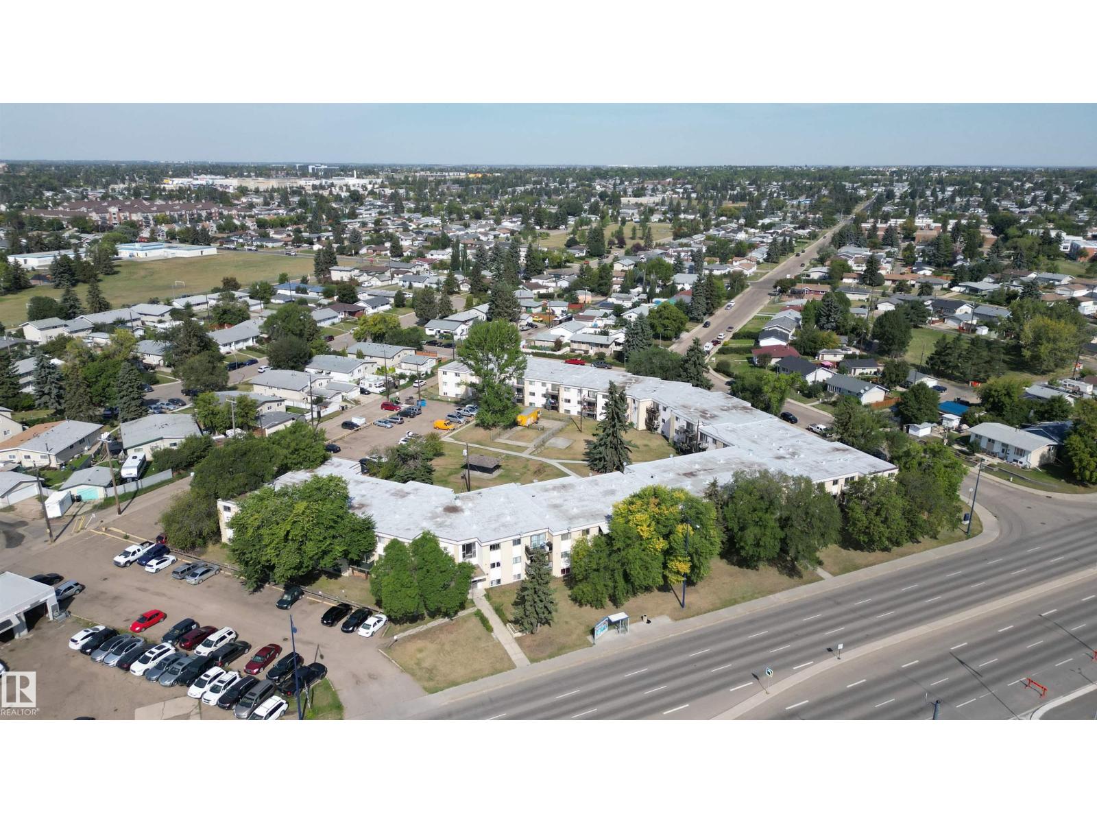 Photo 35 of 4 B 13230 Fort Rd Nw, Edmonton AB