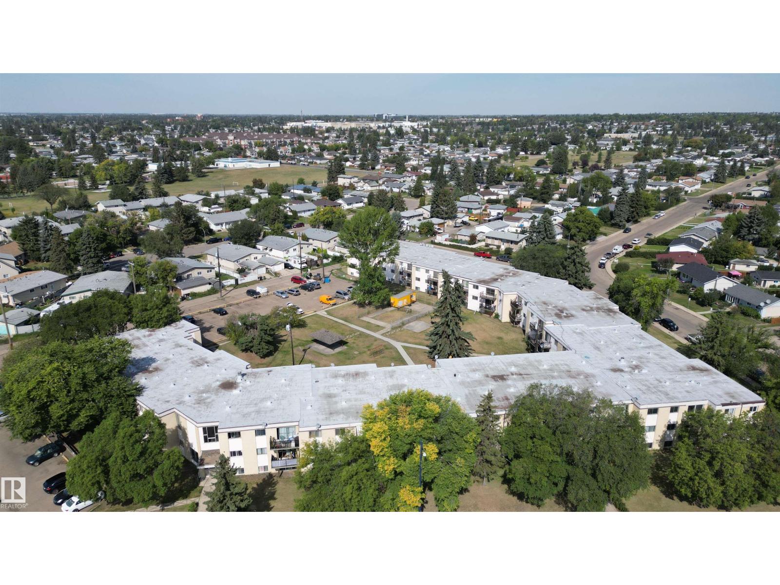 Photo 31 of 4 B 13230 Fort Rd Nw, Edmonton AB