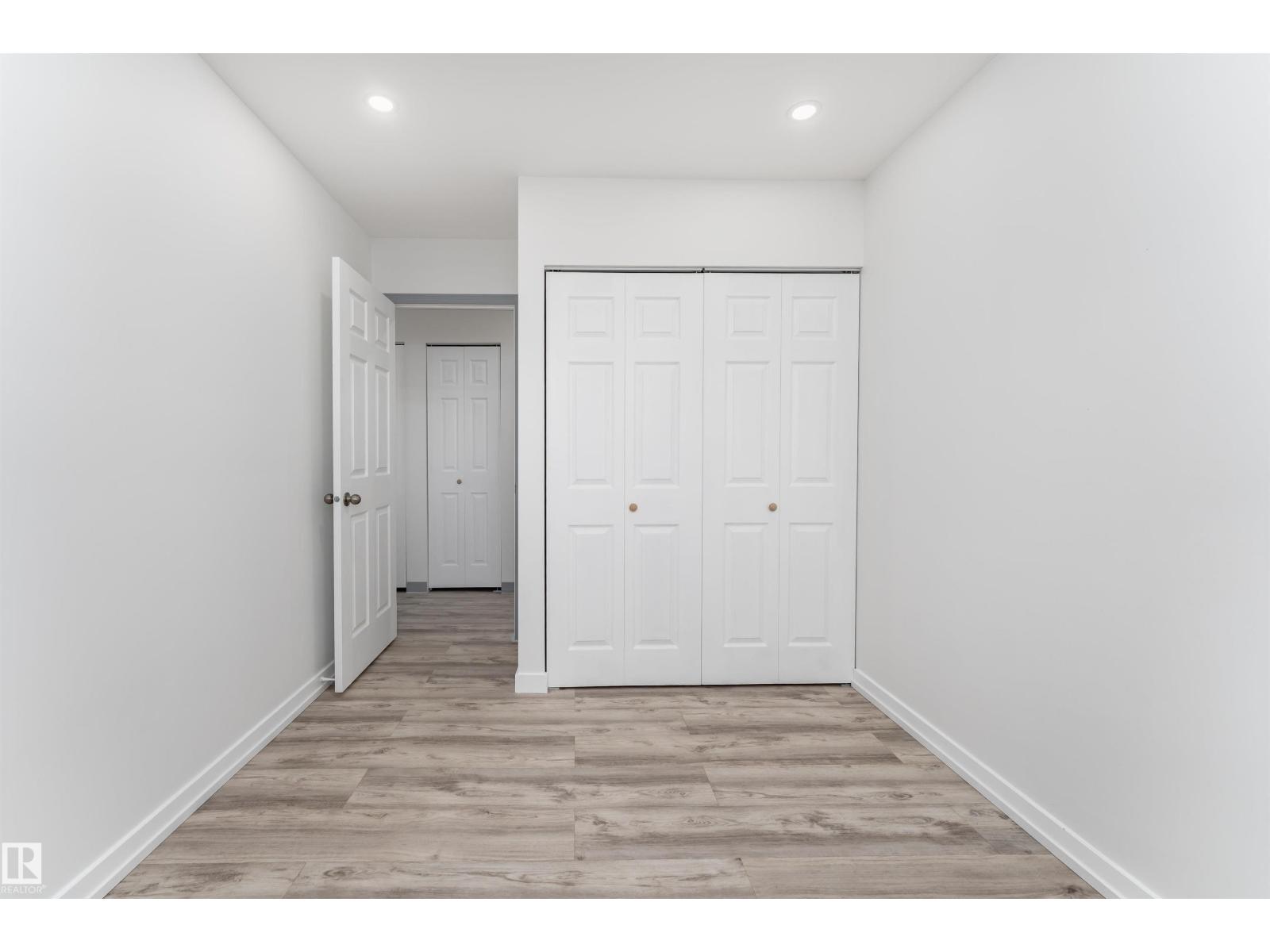 Photo 2 of 4 B 13230 Fort Rd Nw, Edmonton AB