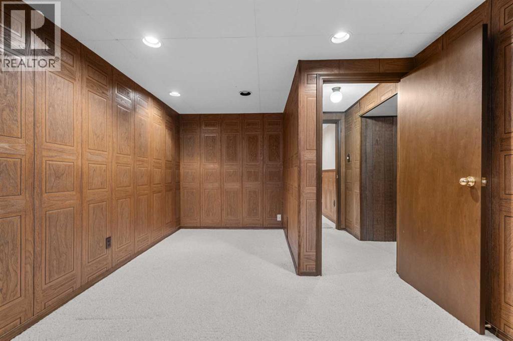 Photo 42 of 127 Fawn Crescent Se, Calgary AB