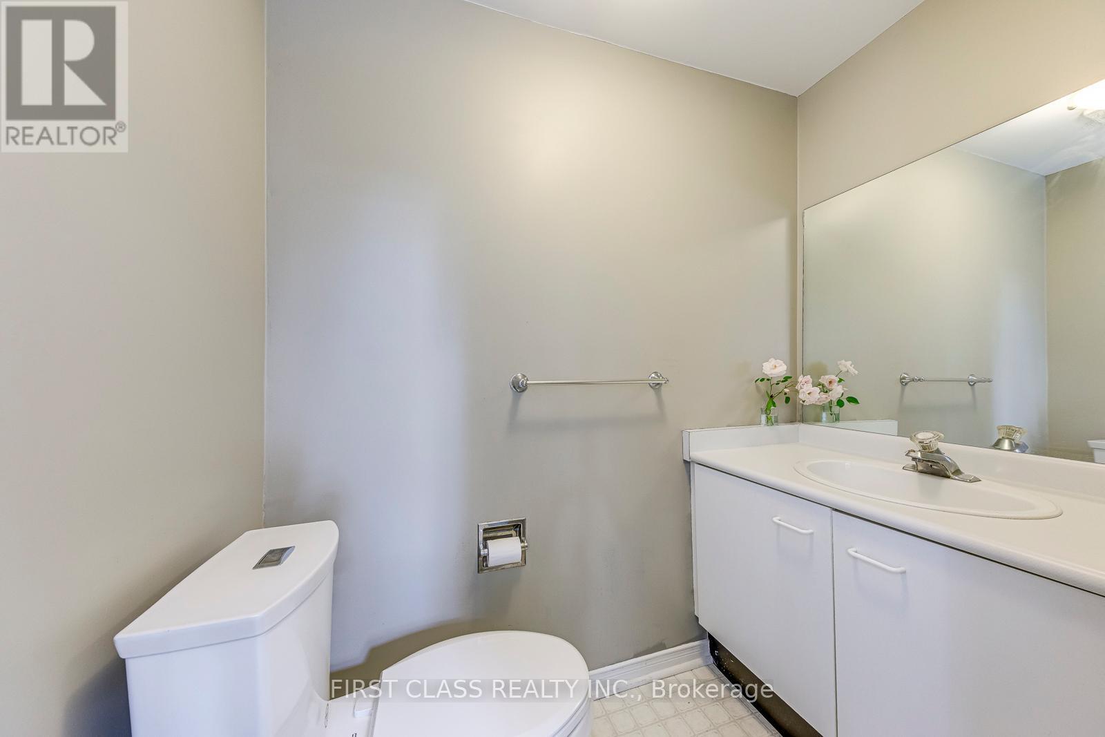Photo 29 of 26 2051 Merchants Gate, Oakville ON