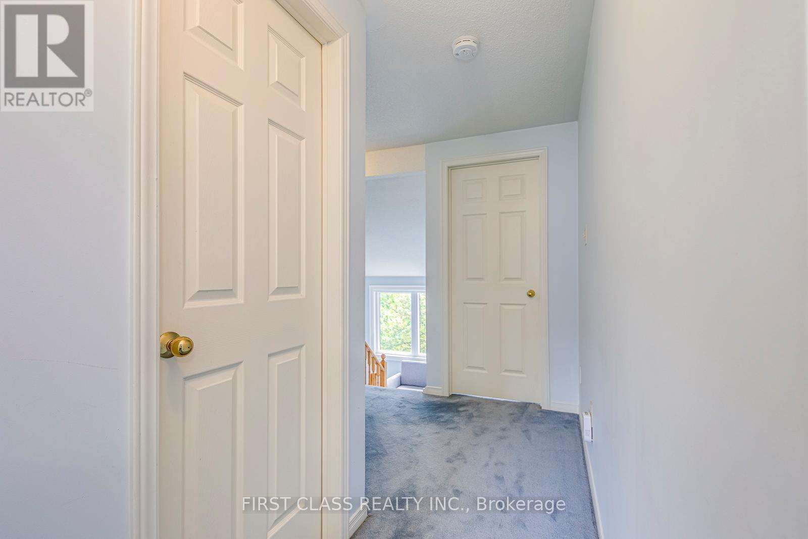 Photo 10 of 26 2051 Merchants Gate, Oakville ON