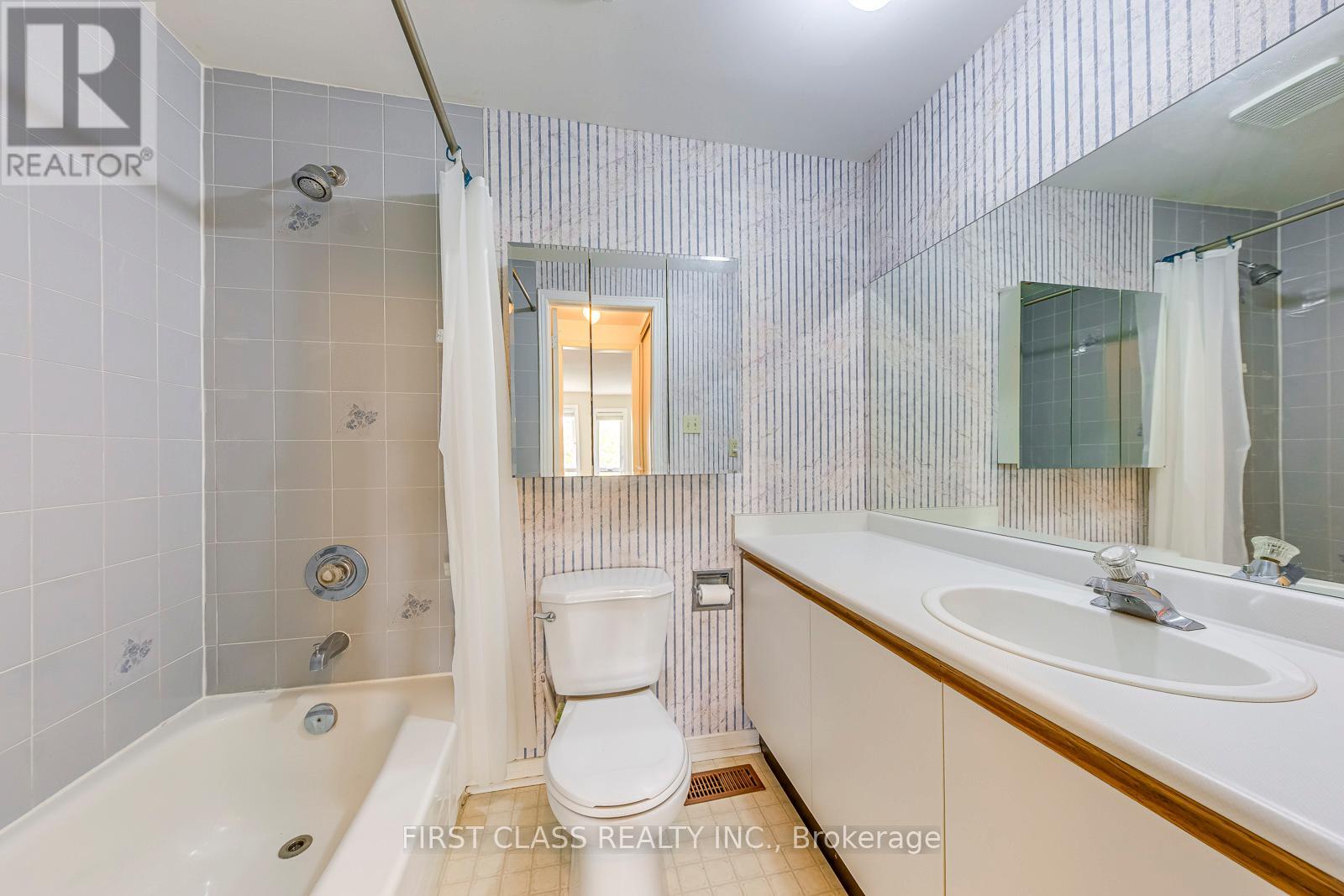 Photo 34 of 26 2051 Merchants Gate, Oakville ON