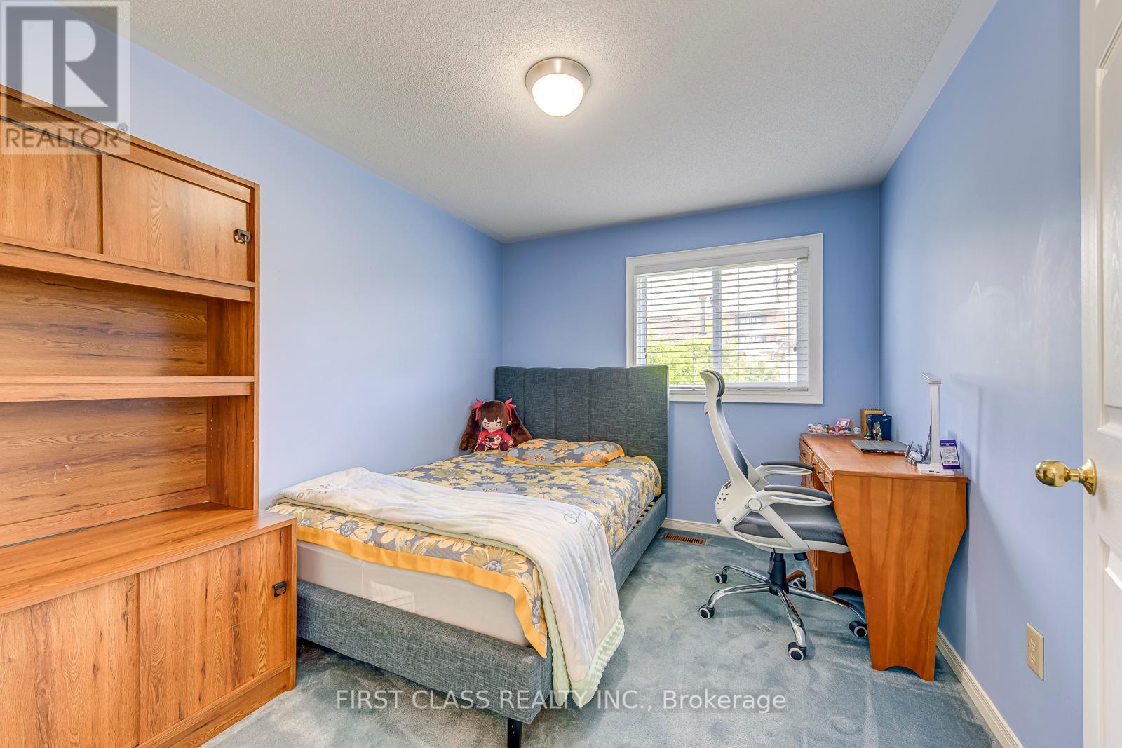 Photo 18 of 26 2051 Merchants Gate, Oakville ON