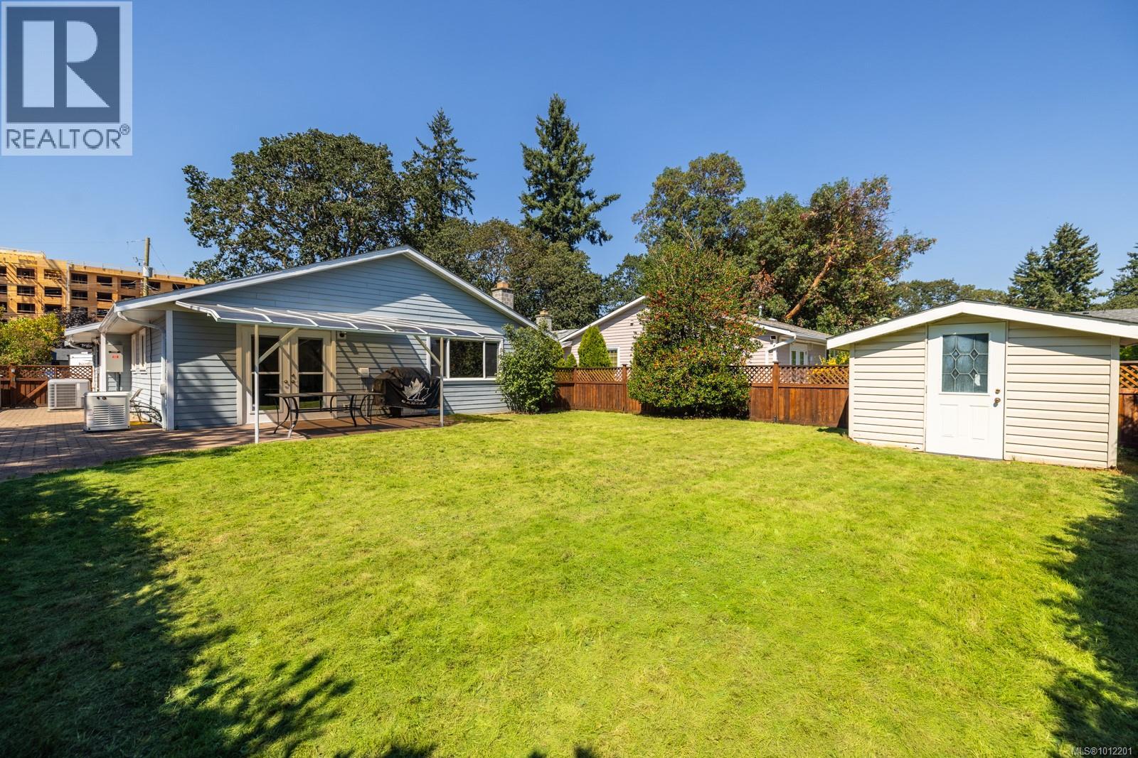 2889 Maurice Lane, Langford