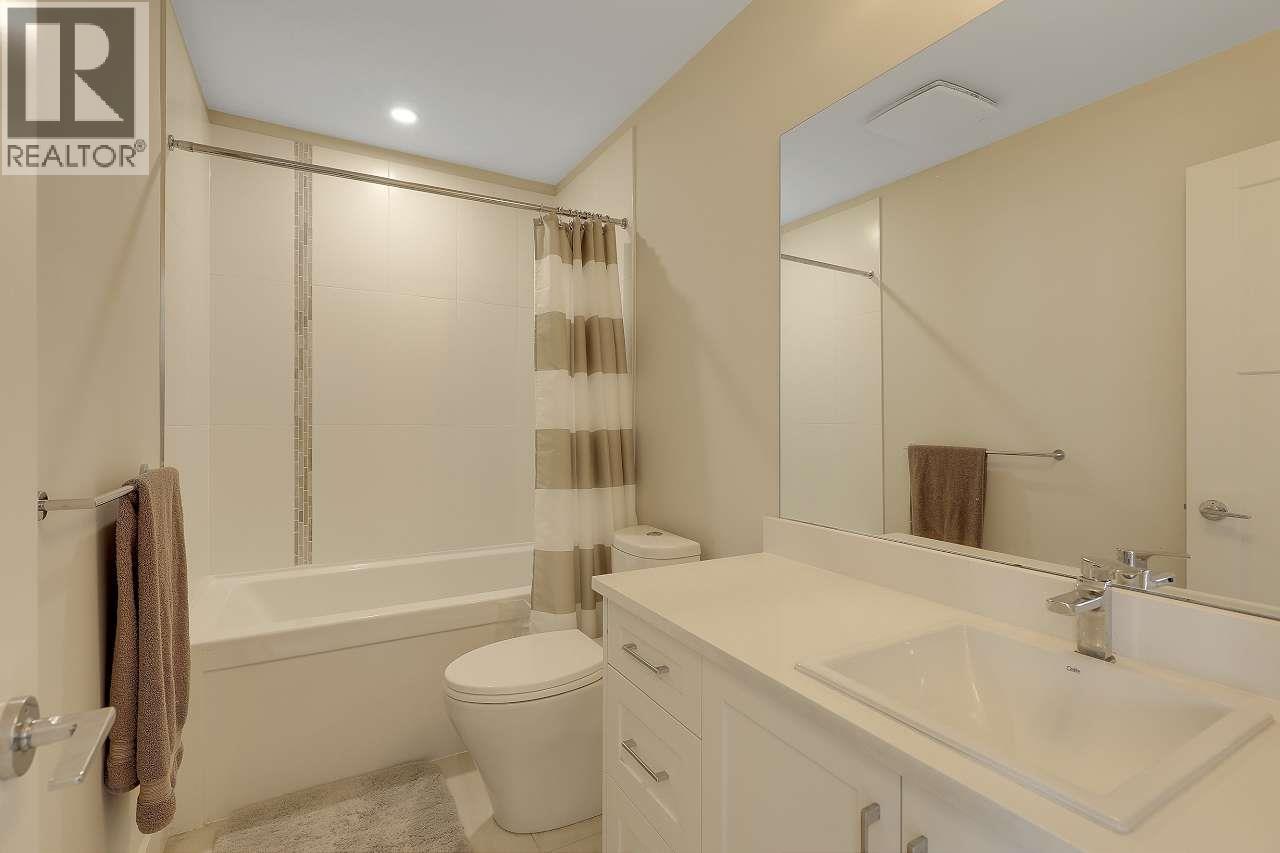 Photo 20 of 353 1784 Osprey Drive, Tsawwassen BC