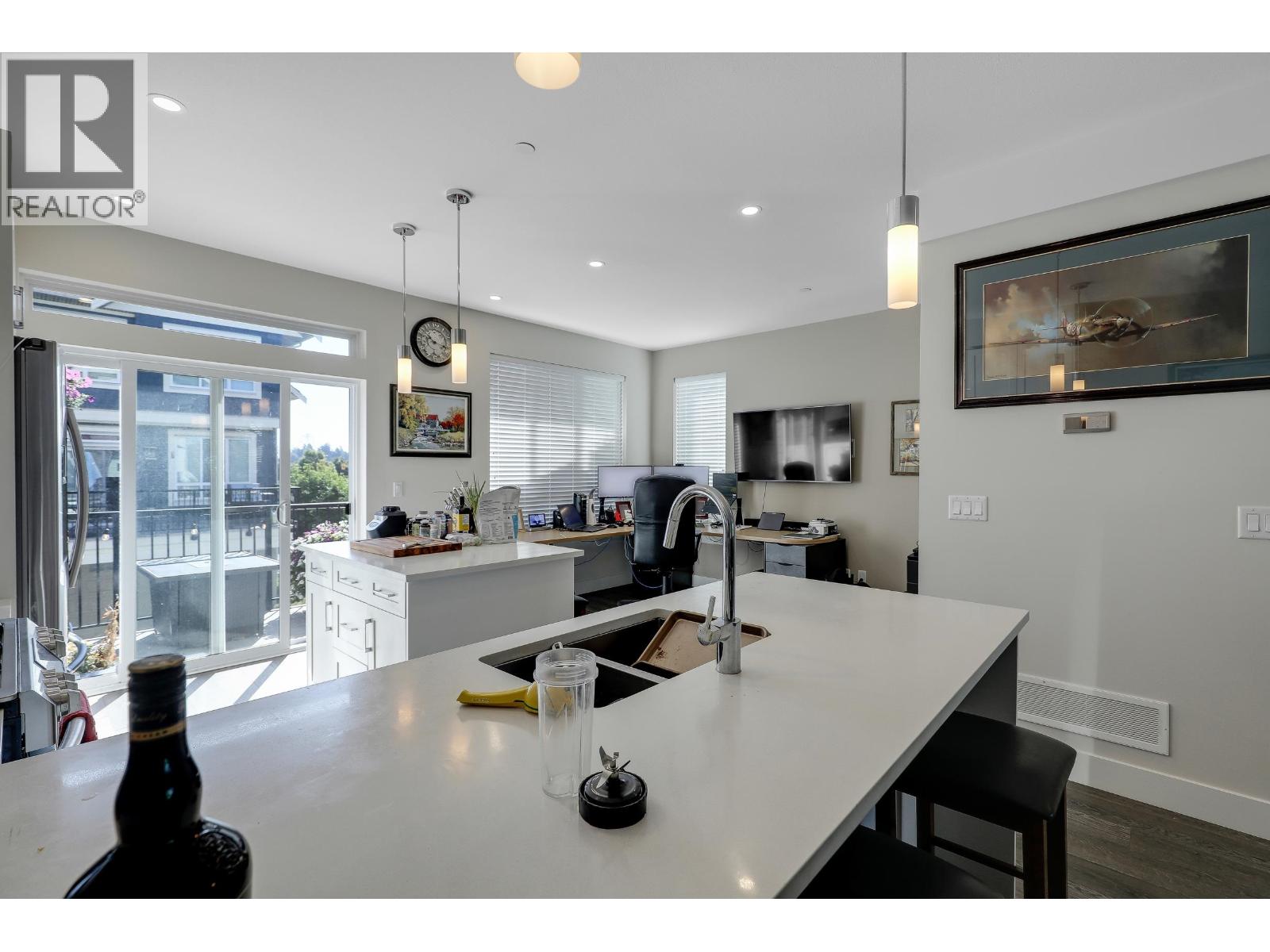 Photo 8 of 353 1784 Osprey Drive, Tsawwassen BC