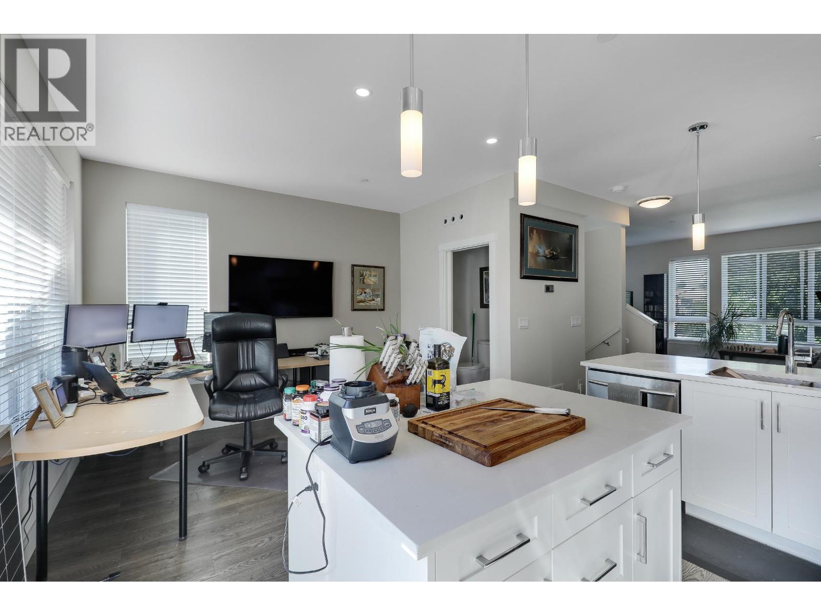 Photo 2 of 353 1784 Osprey Drive, Tsawwassen BC