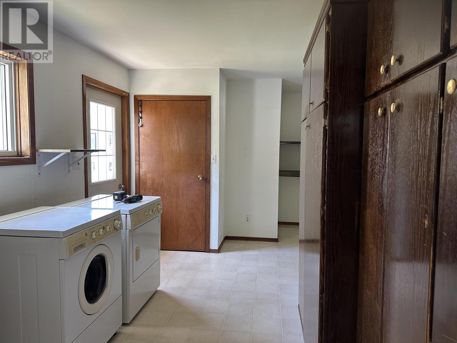 Photo 11 of 100 Centennial Dr, Schreiber ON