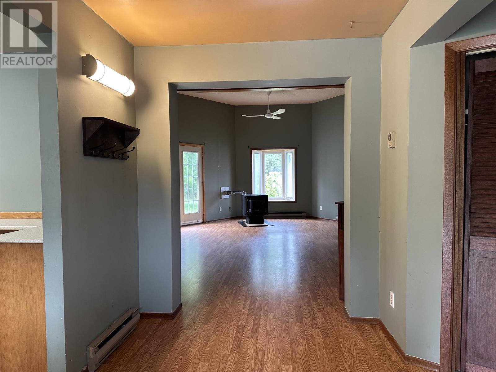 Photo 1 of 100 Centennial Dr, Schreiber ON