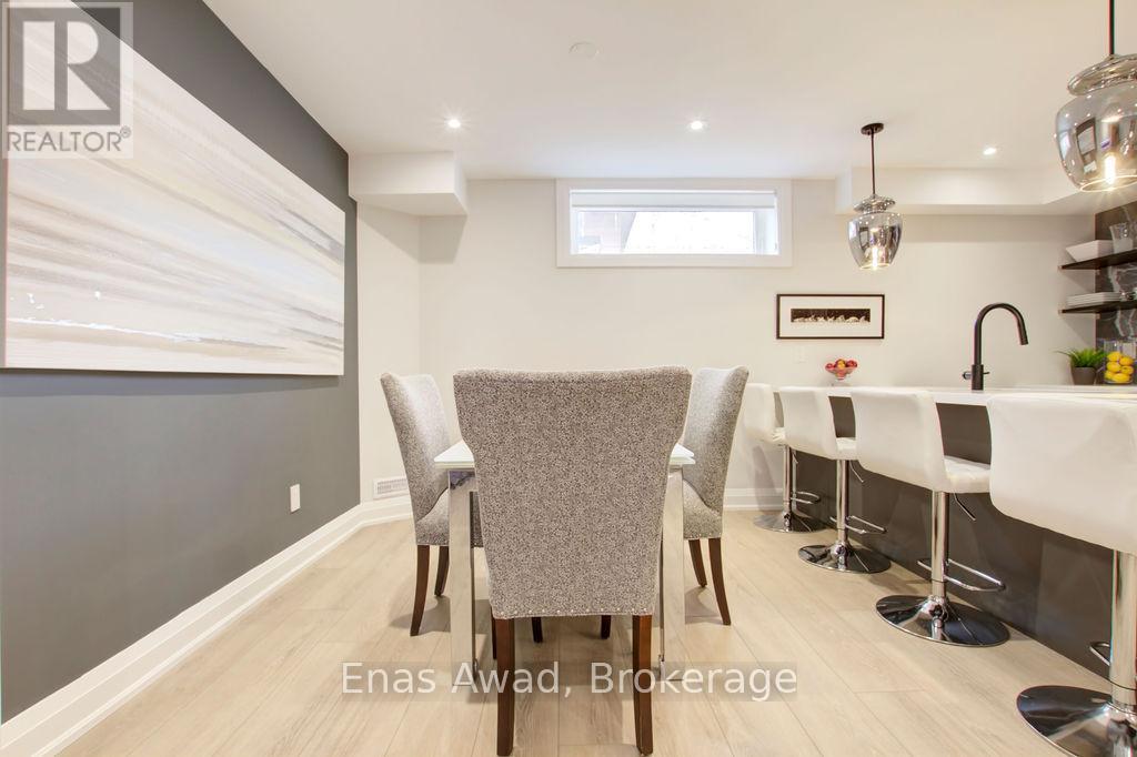 Photo 13 of 164 Maurice Drive, Oakville ON