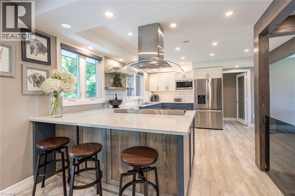 Photo 8 of 2172 Centre Road, Hamilton ON