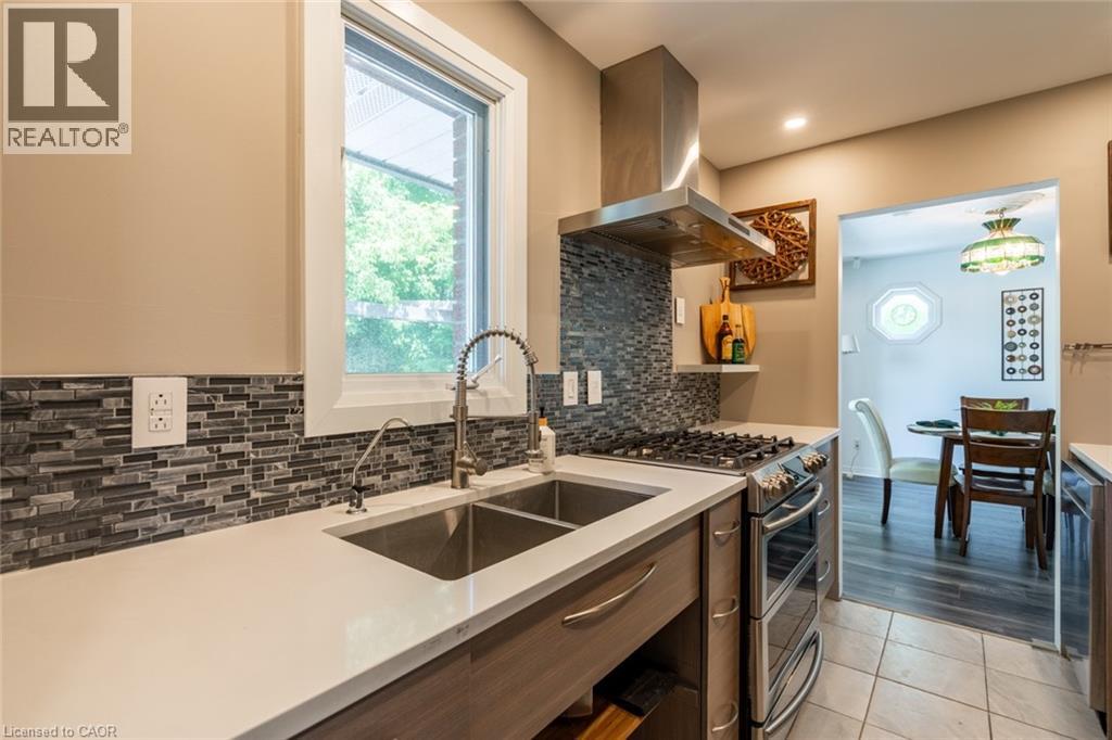 Photo 42 of 2172 Centre Road, Hamilton ON