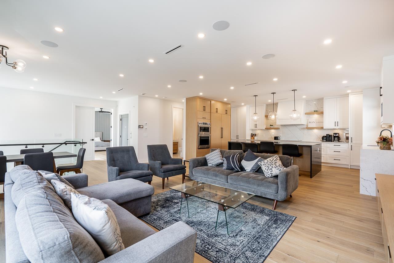 Photo 9 of 13511 Marine Drive, Surrey BC