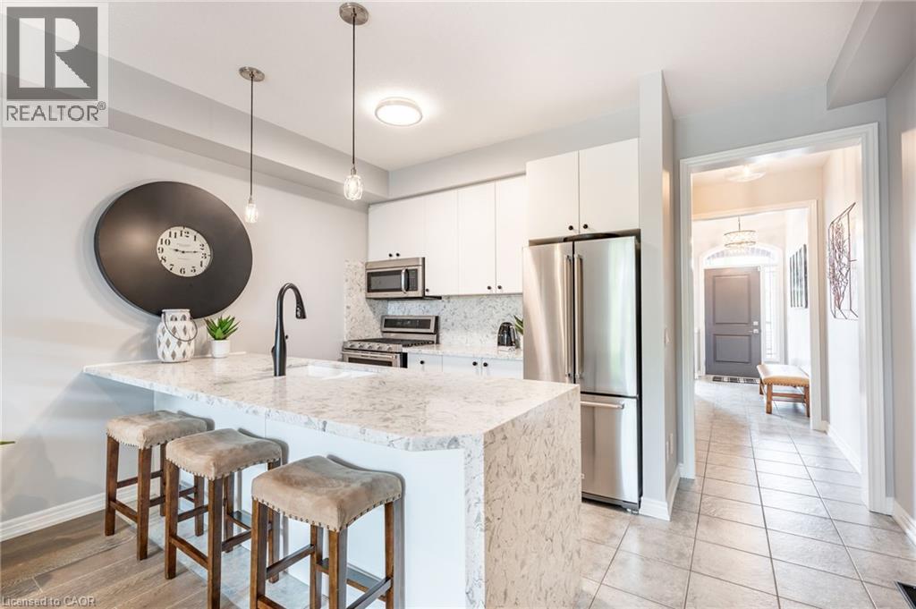 Photo 3 of 5056 New Street Unit 15, Burlington ON