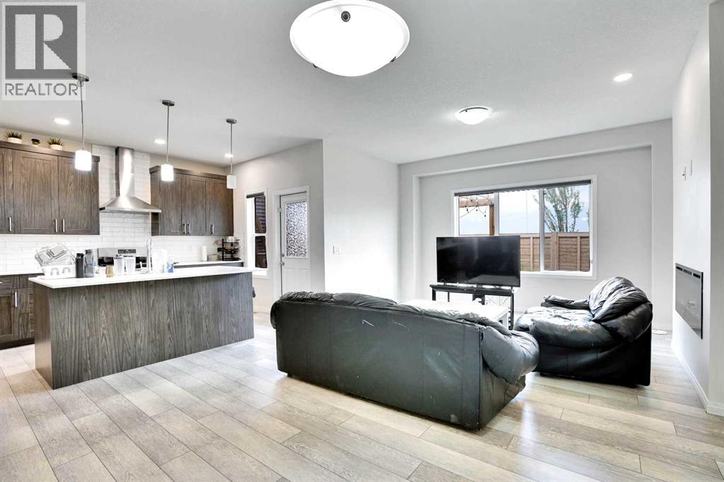 Photo 16 of 155 Savanna Way Ne, Calgary AB