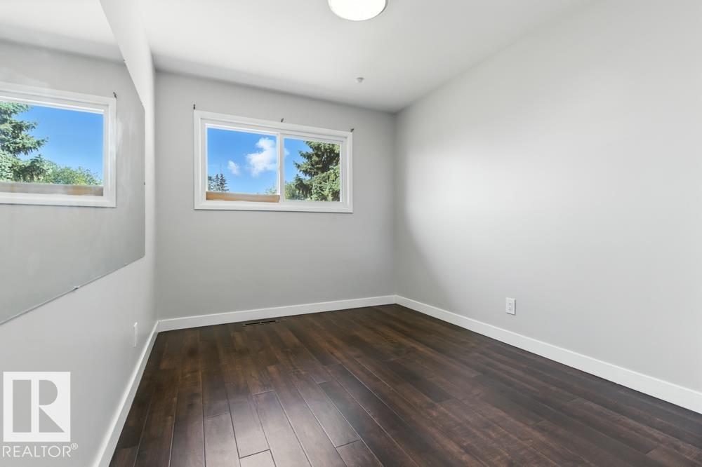 Photo 8 of 9623 52 St Nw, Edmonton AB