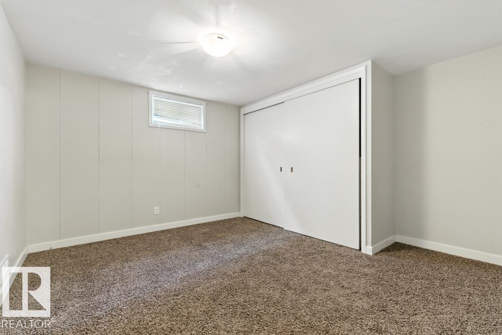 Photo 30 of 9623 52 St Nw, Edmonton AB