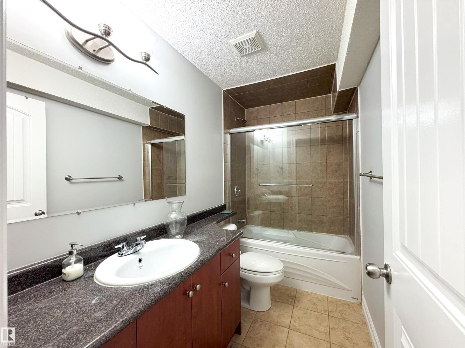 Photo 20 of 3415 25 St Nw, Edmonton AB