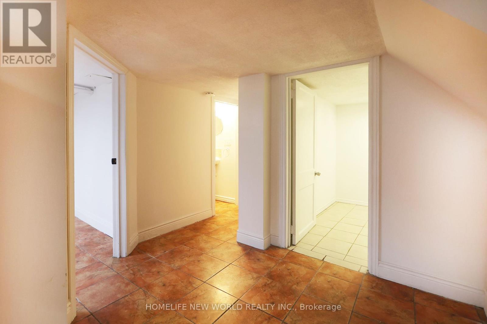 Photo 1 of Lower 609 Glenholme Avenue, Toronto ON