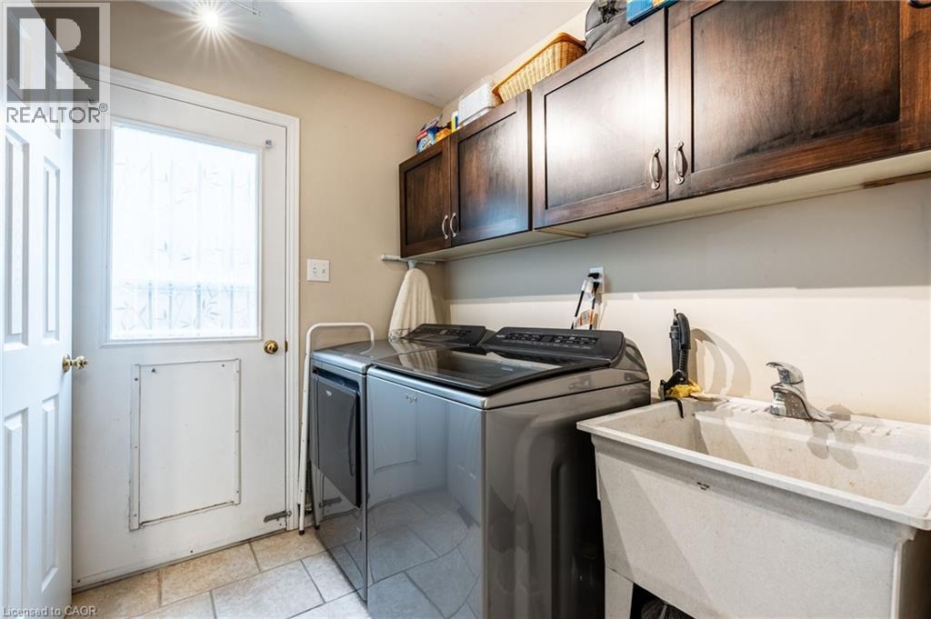 Photo 20 of 24 Vance Crescent, Waterdown ON