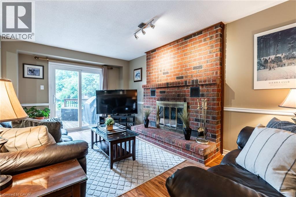 Photo 17 of 24 Vance Crescent, Waterdown ON