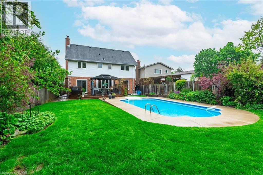 Photo 39 of 24 Vance Crescent, Waterdown ON