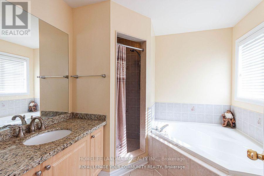 Photo 24 of 111 Deerwood Crescent, Richmond Hill ON
