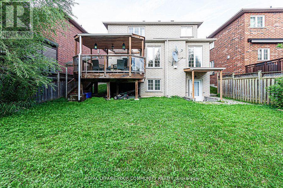 Photo 23 of 111 Deerwood Crescent, Richmond Hill ON