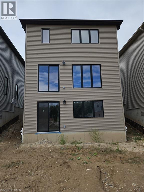 Photo 12 of 261 Benninger Drive Unit Upper, Kitchener ON