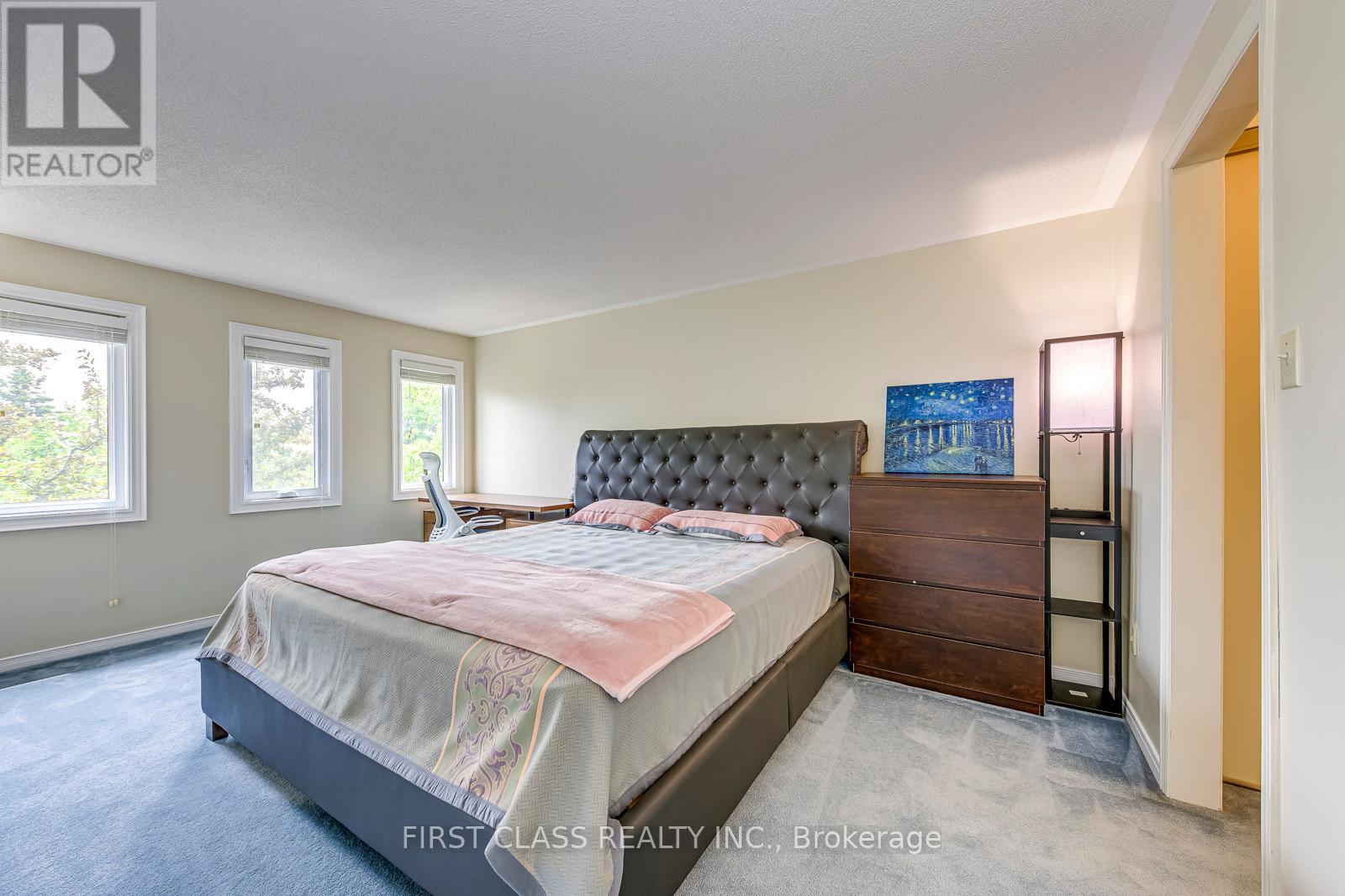 Photo 29 of 26 2051 Merchants Gate, Oakville ON