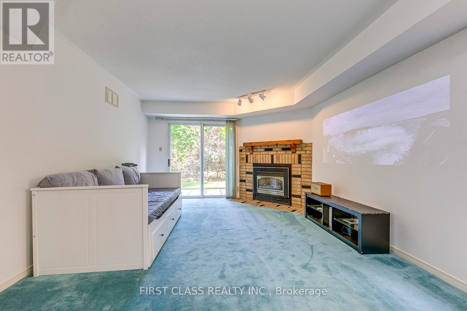 Photo 21 of 26 2051 Merchants Gate, Oakville ON