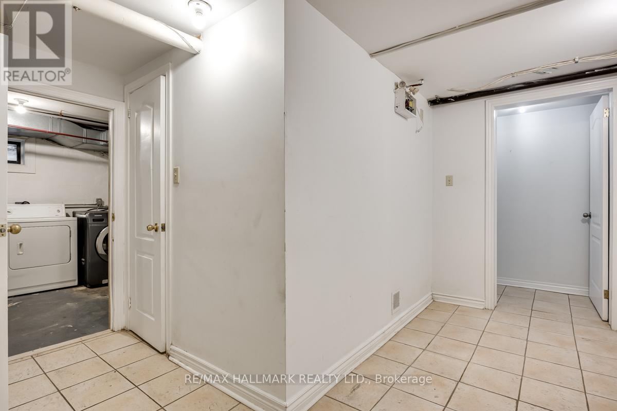 Photo 6 of 10 Snider Avenue, Toronto ON